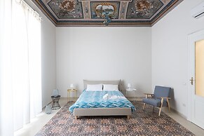 Casa Darsena with Sea View Balcony