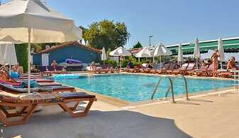 Side Altinkum Bungalow Hotel