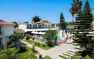 Clover Magic Altinkum Park Hotel