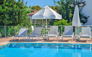 Clover Magic Altinkum Park Hotel