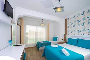 Clover Magic Altinkum Park Hotel