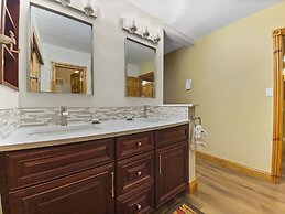 Powderhorn C302 2 Bedroom Condo