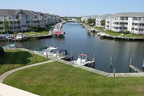 Seascape-heron Harbour 204-4 2 Bedroom Condo by RedAwning