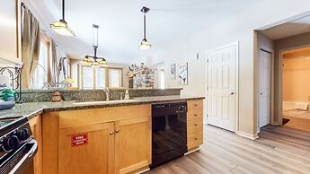 Mammoth Green #111 2 Bedroom Condo