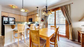 Mammoth Green #111 2 Bedroom Condo