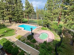 Mammoth Green #214 3 Bedroom Condo