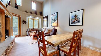 Mammoth Green #214 3 Bedroom Condo