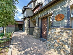 Mammoth Green #214 3 Bedroom Condo