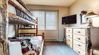 Mammoth Green #214 3 Bedroom Condo