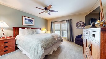 Mammoth Green #214 3 Bedroom Condo