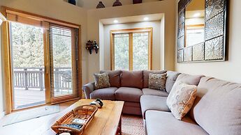 Mammoth Green #214 3 Bedroom Condo