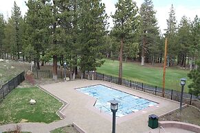 Mammoth Green #214 3 Bedroom Condo