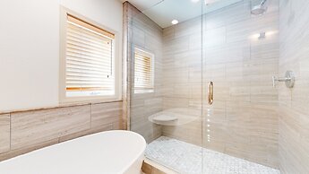 Mammoth Green #214 3 Bedroom Condo