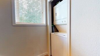 Mammoth Green #214 3 Bedroom Condo