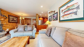 Summit #81 1 Bedroom Condo