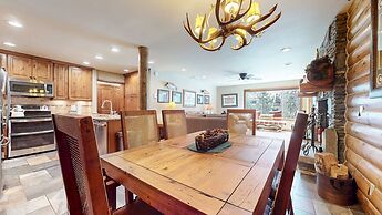 Summit #81 1 Bedroom Condo