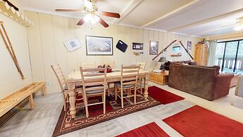 Summit #3 1 Bedroom Condo