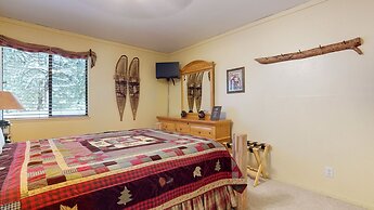 Summit #3 1 Bedroom Condo