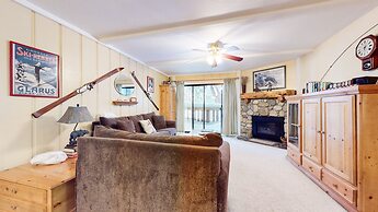 Summit #3 1 Bedroom Condo