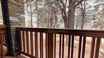 Summit #3 1 Bedroom Condo