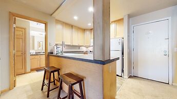 Summit #55 1 Bedroom Condo