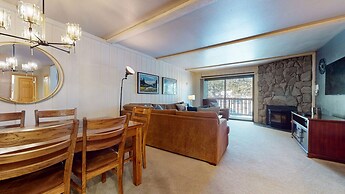 Summit #55 1 Bedroom Condo