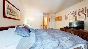 Summit #45 1 Bedroom Condo