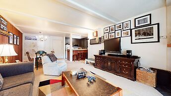 Summit #45 1 Bedroom Condo