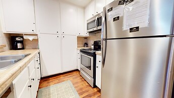 Summit #49 1 Bedroom Condo