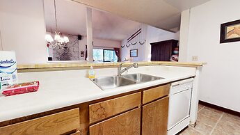 Summit #281 2 Bedroom Condo