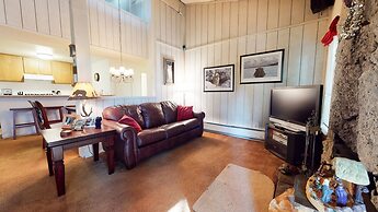 Summit #281 2 Bedroom Condo