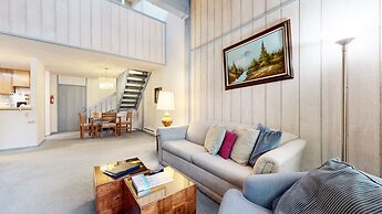 Summit #280 2 Bedroom Condo