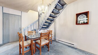 Summit #280 2 Bedroom Condo