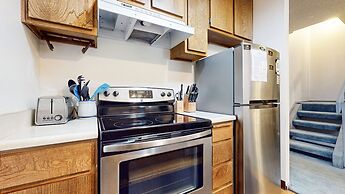 Summit #280 2 Bedroom Condo