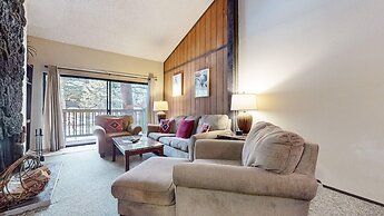 Summit 277 Pet-Friendly, Open Floor Plan, Walk to the Slopes by RedAwn