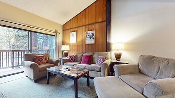 Summit 277 Pet-Friendly, Open Floor Plan, Walk to the Slopes by RedAwn