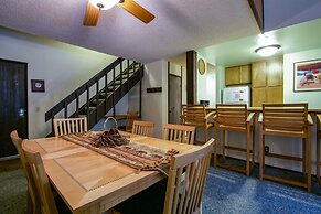 Summit 277 Pet-Friendly, Open Floor Plan, Walk to the Slopes by RedAwn