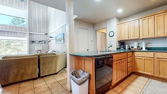 Summit #98 3 Bedroom Condo