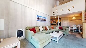 Summit #98 3 Bedroom Condo