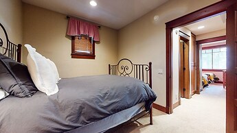 Timbers #1 4 Bedroom Townhouse