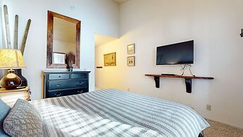 Summit #295 2 Bedroom Condo