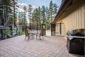 Courchevel 14 Remodeled Light and Bright Mountain Cabin, Walk to Canyo