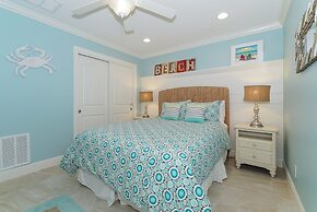 Waters Edge 110n 2 Bedroom Condo by RedAwning