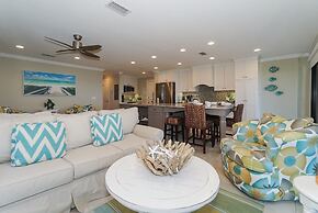 Waters Edge 110n 2 Bedroom Condo by RedAwning