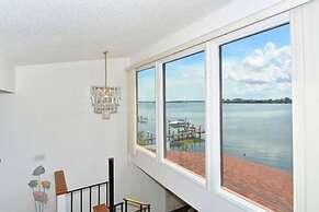 Bay Winds113 3 Bedroom Condo by RedAwning