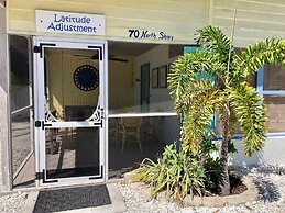 Latitude Adjustment 2 Bedroom Bungalow by RedAwning