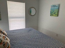 Minnow 1 1 Bedroom Cottage by RedAwning