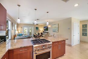 Blue Water Escape 3 Bedroom Villa by RedAwning