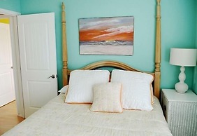 Westbay Point Moorings 274 3 Bedroom Condo by RedAwning