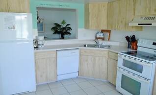 Westbay Point Moorings 274 3 Bedroom Condo by RedAwning